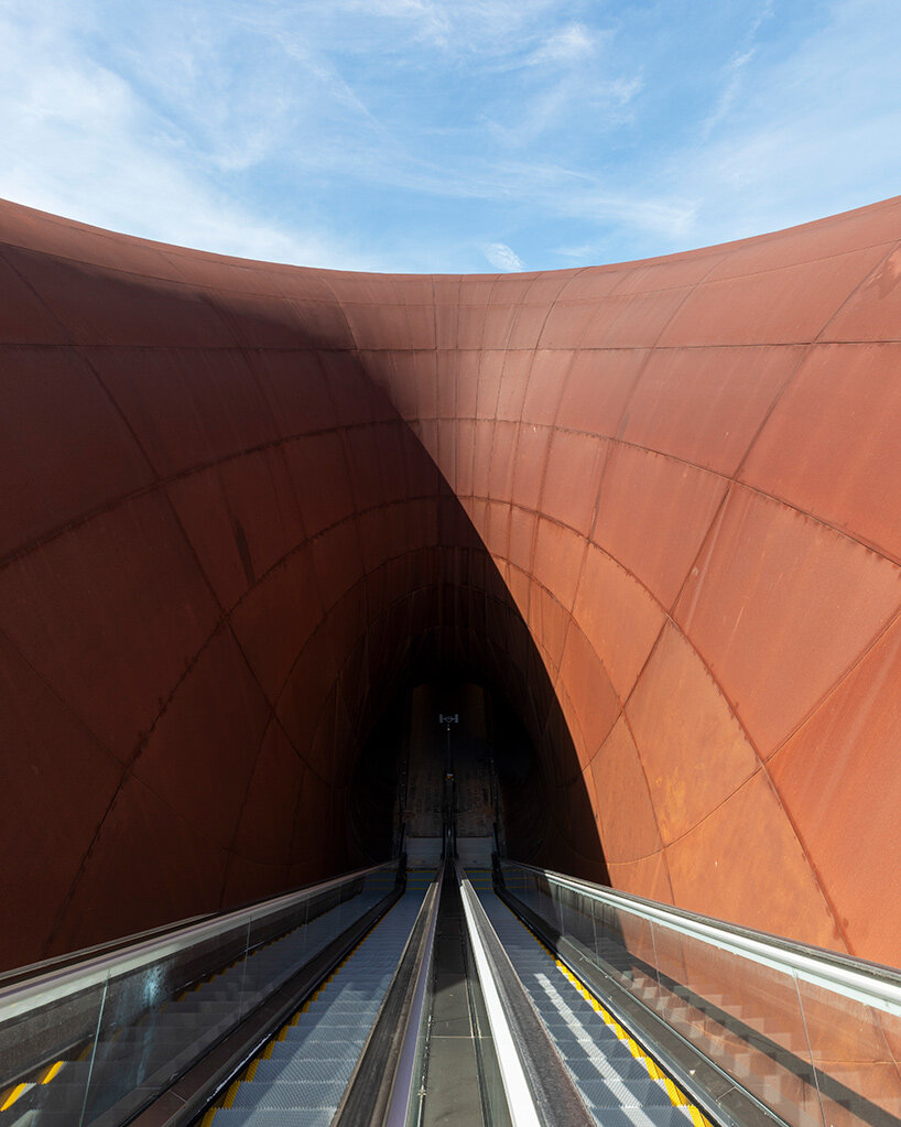 Anish Kapoor Naples Station