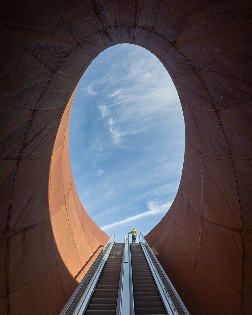 Anish Kapoor Naples Station