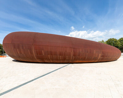 anish kapoor draws from dante's inferno to sculpt new subway station in naples