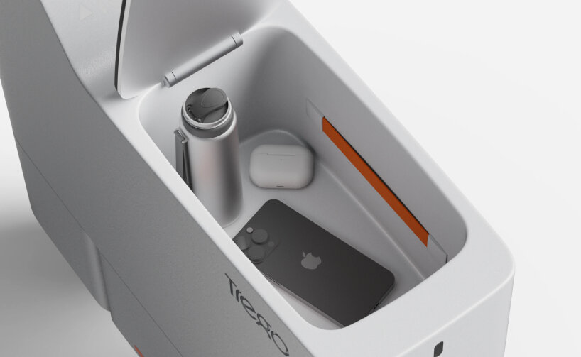 there's storage under the seat