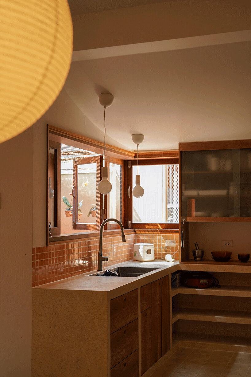 Estudio de campo vietnamita de ladrillo transpirable Hogar de múltiples generaciones