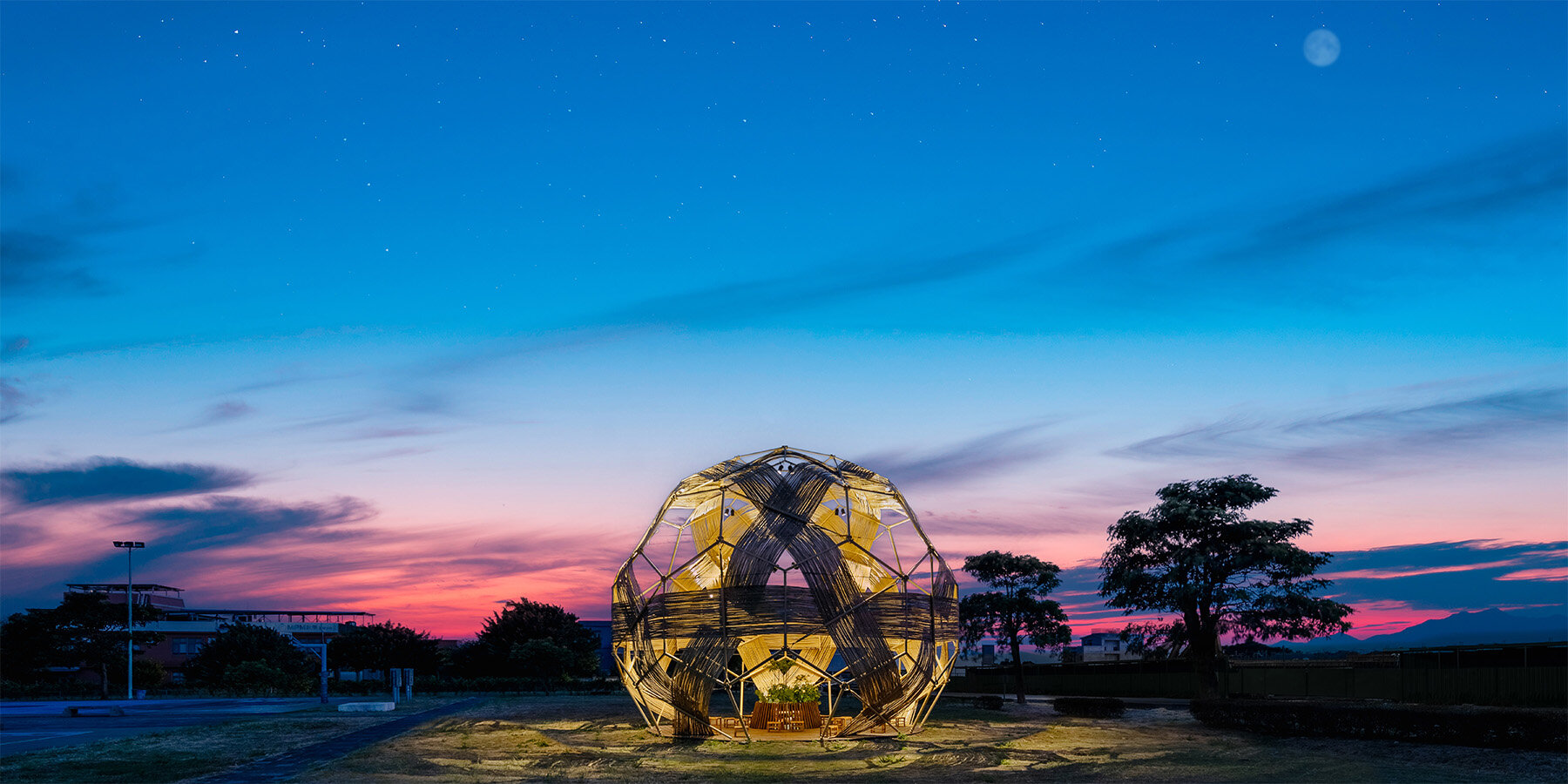 cheng-tsung-feng-meeting-dome-spherical-installation-fugang-taoyuan-taiwan-weaving-bamboo-designboom-1800-2