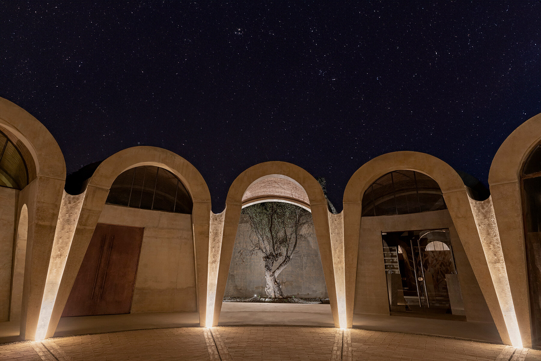 concrete-walls-circular-pictograma-winery-rain-harvesting-courtyard-mexico-rojkind-arquitectos-amasa-estudio-designboom-large01