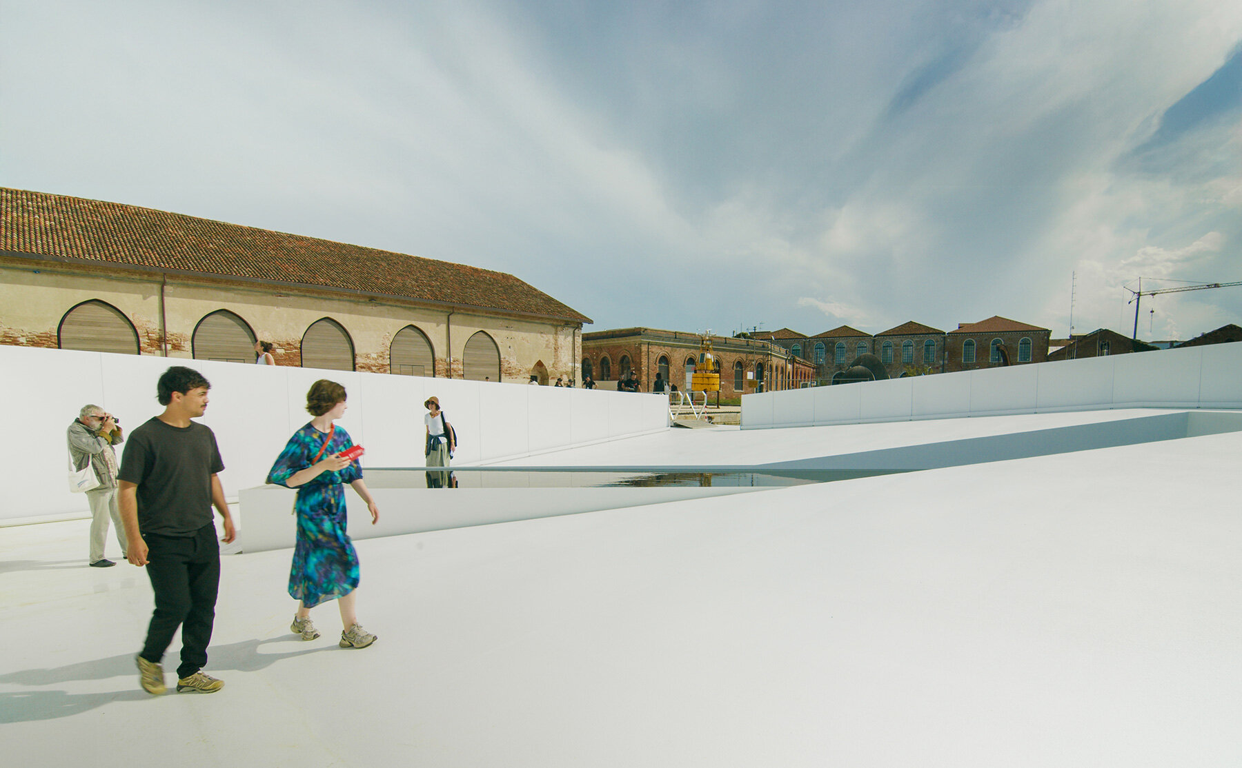 cra-carlo-ratti-howeler-yoon-floating-climate-responsive-plaza-cop30-brazil-aquapraca-designboom-large01