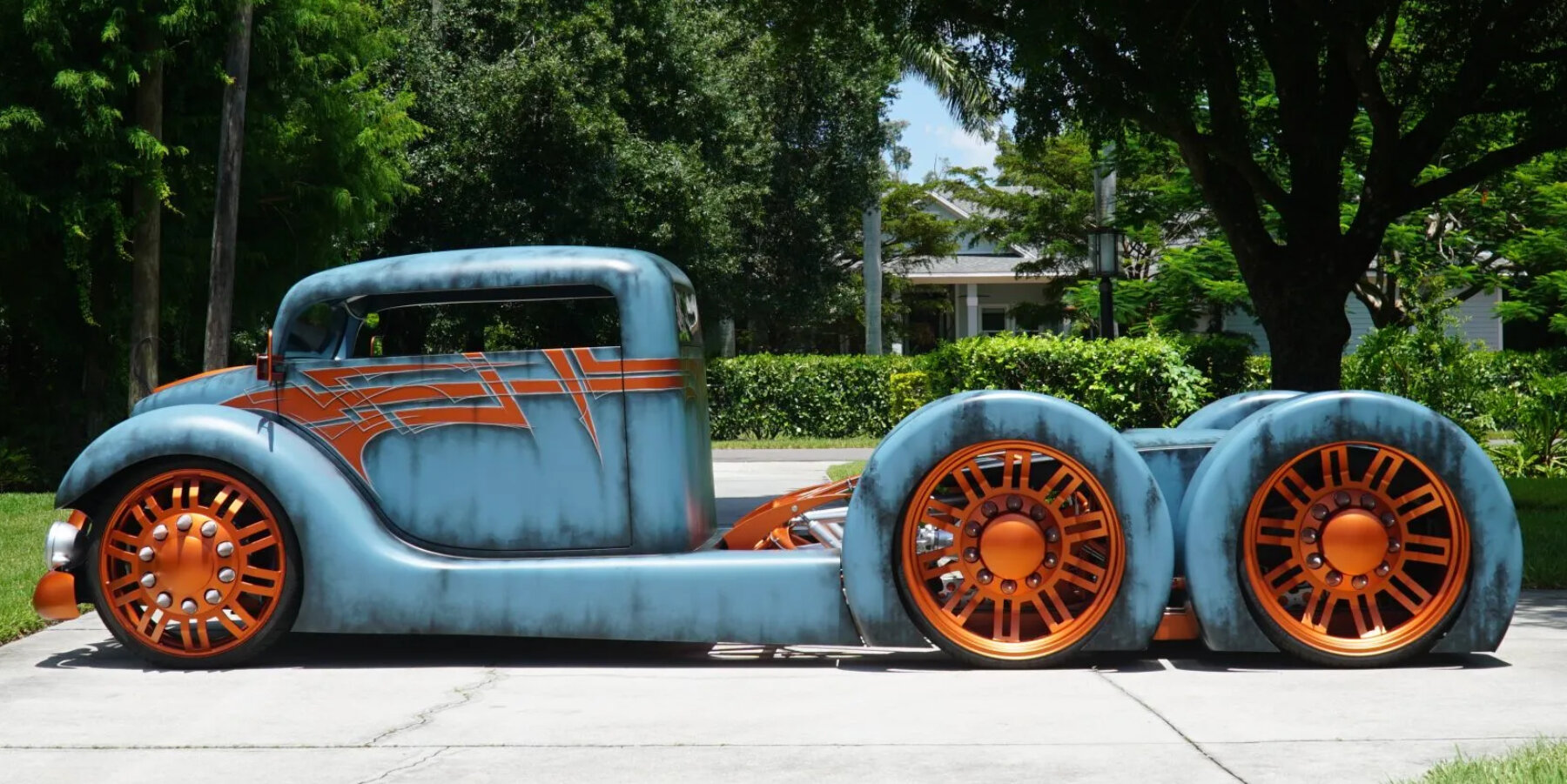 drivable-cab-over-evolved-six-wheeler-design-hot-wheels-diecast-models-designboom-ban