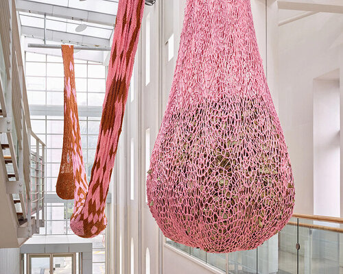 Ba Ka Ba, a Dance of the Eternal Polarities