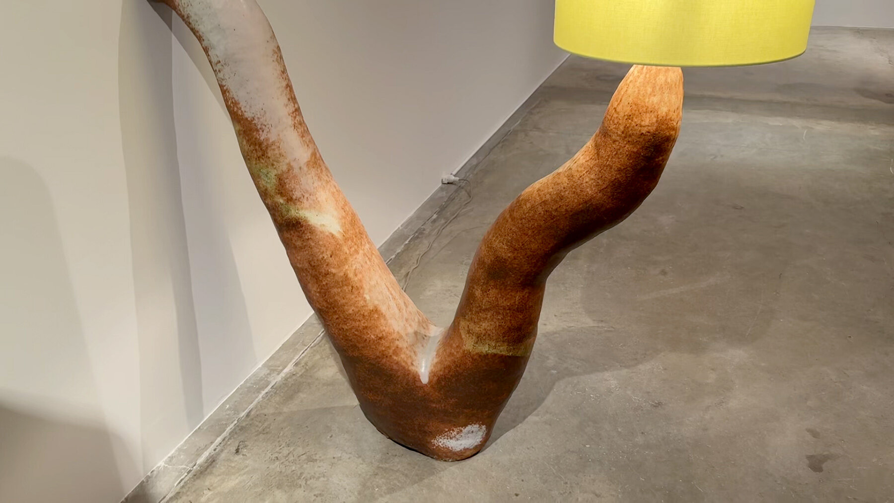 friedman-benda-dapollonio-its-all-a-big-mystery-and-its-good-to-be-here-exhibition-designboom-09a