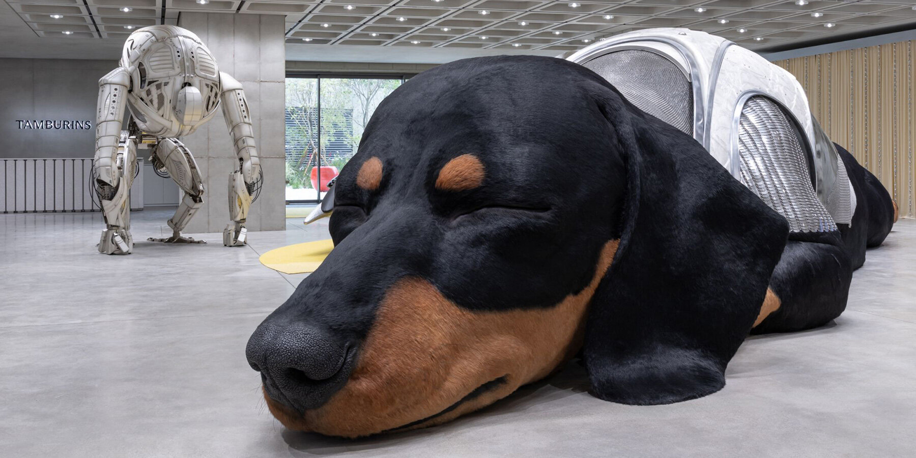 gentle-monster-haus-nowhere-seoul-giant-breathing-dachshund-designboom-1800