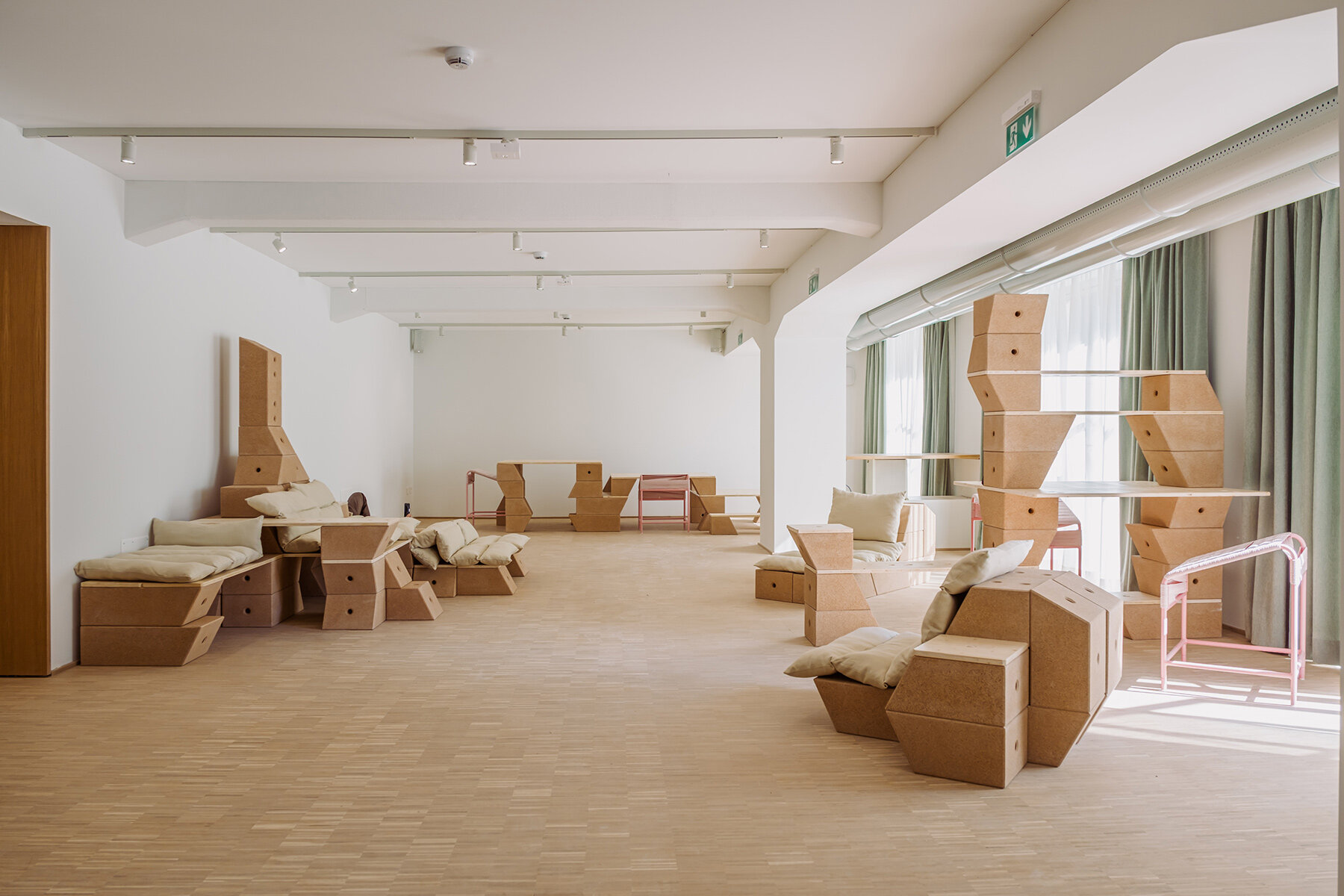 gioco-milano-triennale-AR.CH-IT-luca-cipelletti-modular-designboom-08a