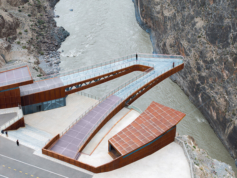 cantilevered glass walkway by archermit hovers 130 meters over tibet's canyon