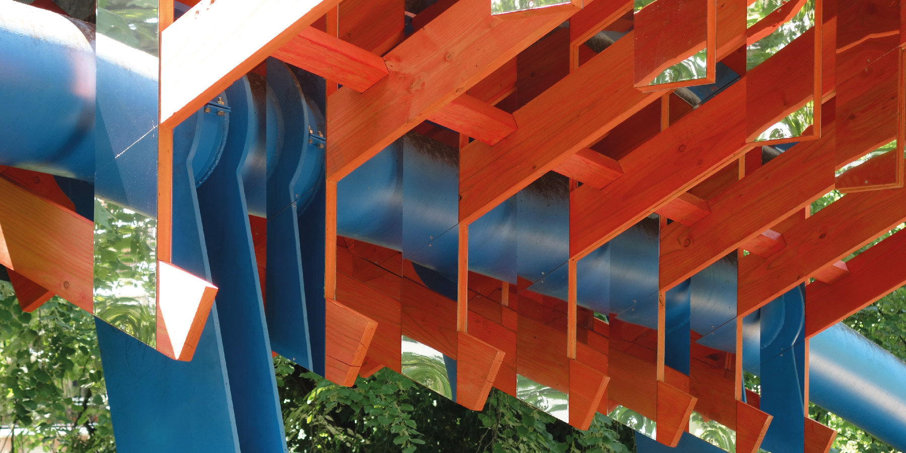 kapia-installation-grriz-footbridge-river-annecy-france-designboom-1800-2