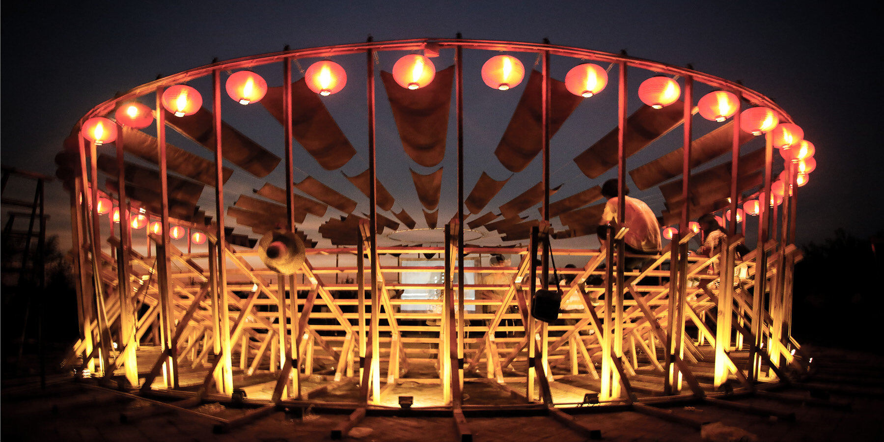 ladders-circular-framework-climbing-amphitheater-rural-aiyuan-chinese-town-yutao-chen-yiwen-gu-designboom-1800-2