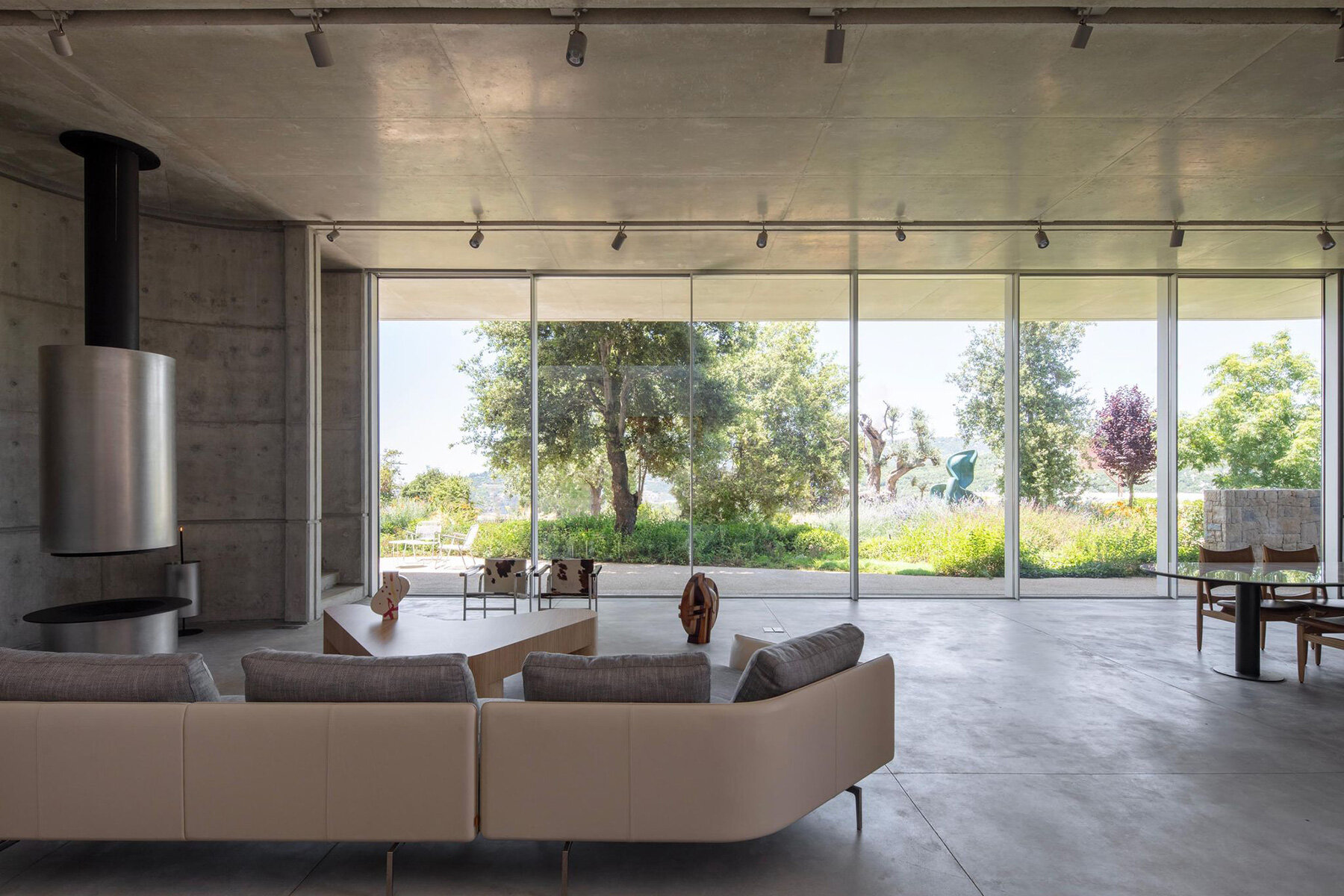 lebanon-retreat-eastarchitecture-home-contemporary-art-gallery-sculptural-roof-designboom-large02