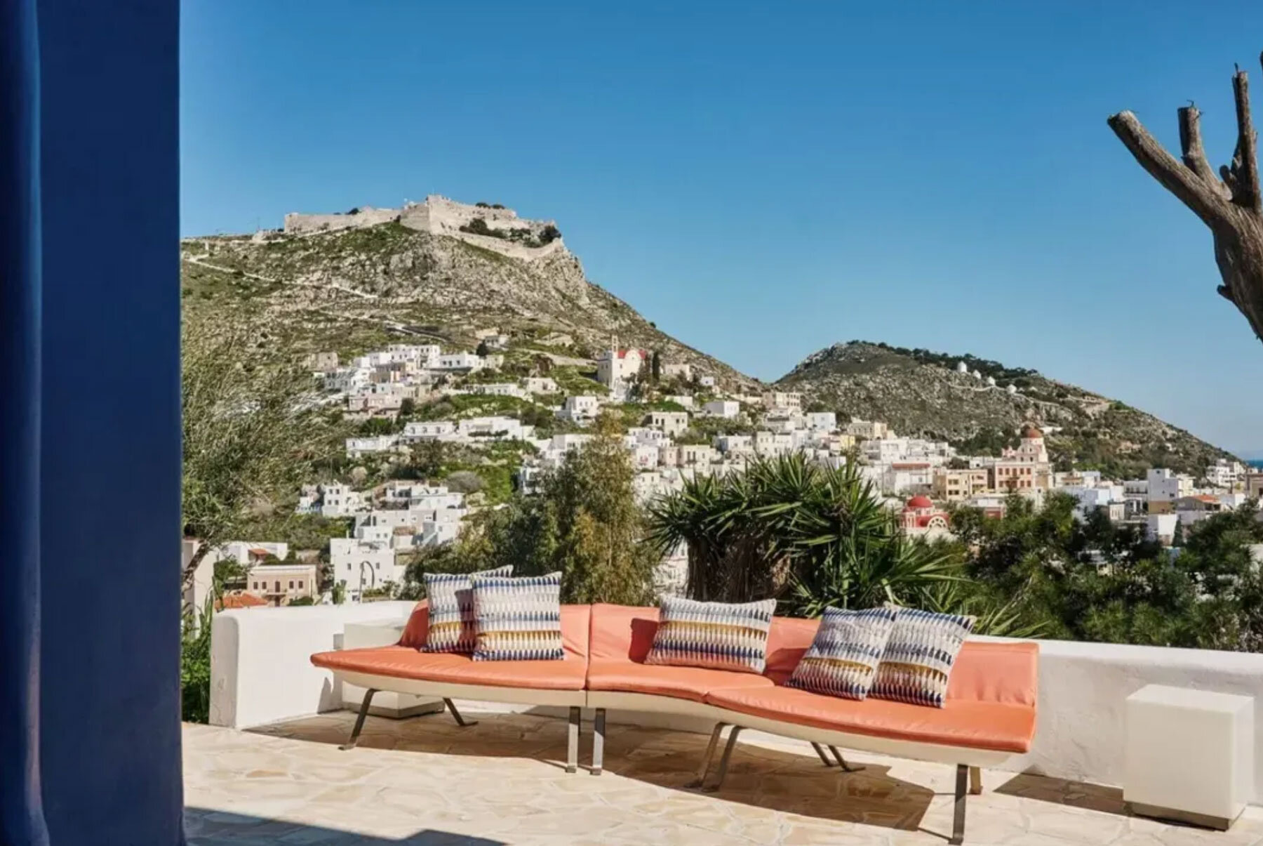 leros-greece-monk-a-plus-architects-designboom-1800-3