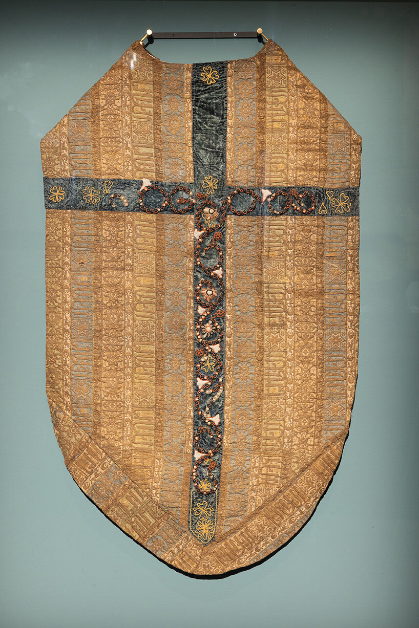 mamluks as master designers: louvre abu dhabi exhibition unveils their artistic legacy