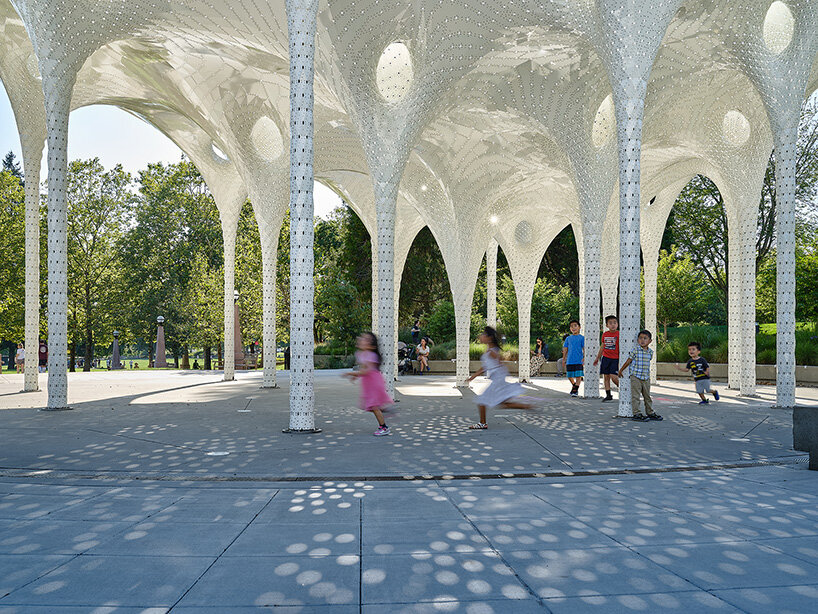 MARC FORNES / THEVERYMANY folds 6,665 aluminum parts into umbrella-like canopy