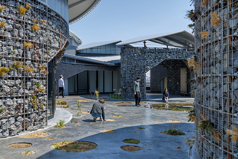 Pueblo de vida milagrosa de Osaka