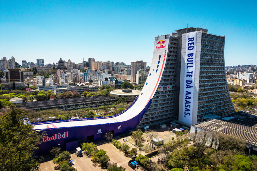Rampa para patinetas de Red Bull