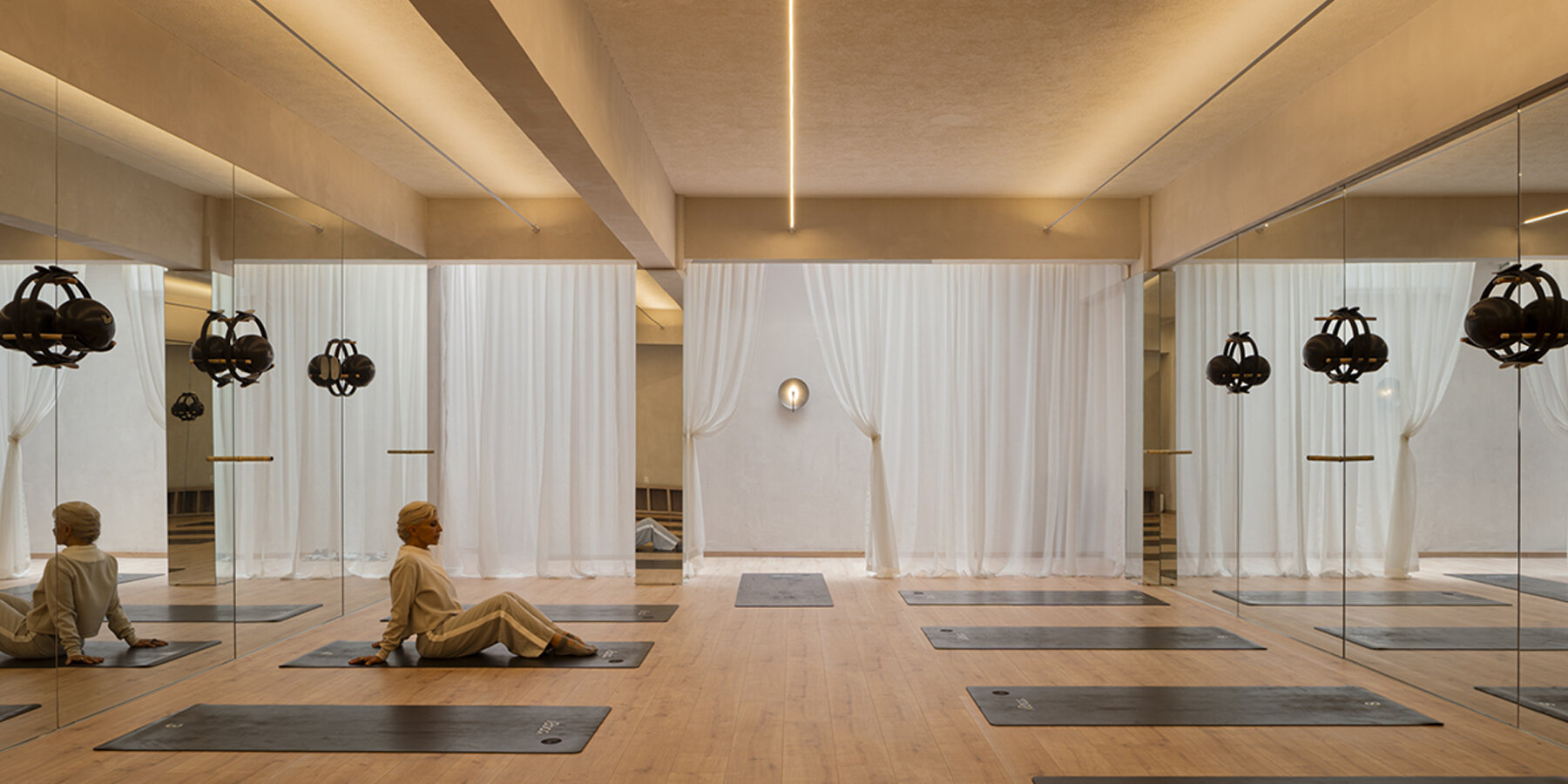 roca-pilates-studio-taller-de-arquitectura-diseno-daniela-bucio-sistos-mexico-designboom-1800-3
