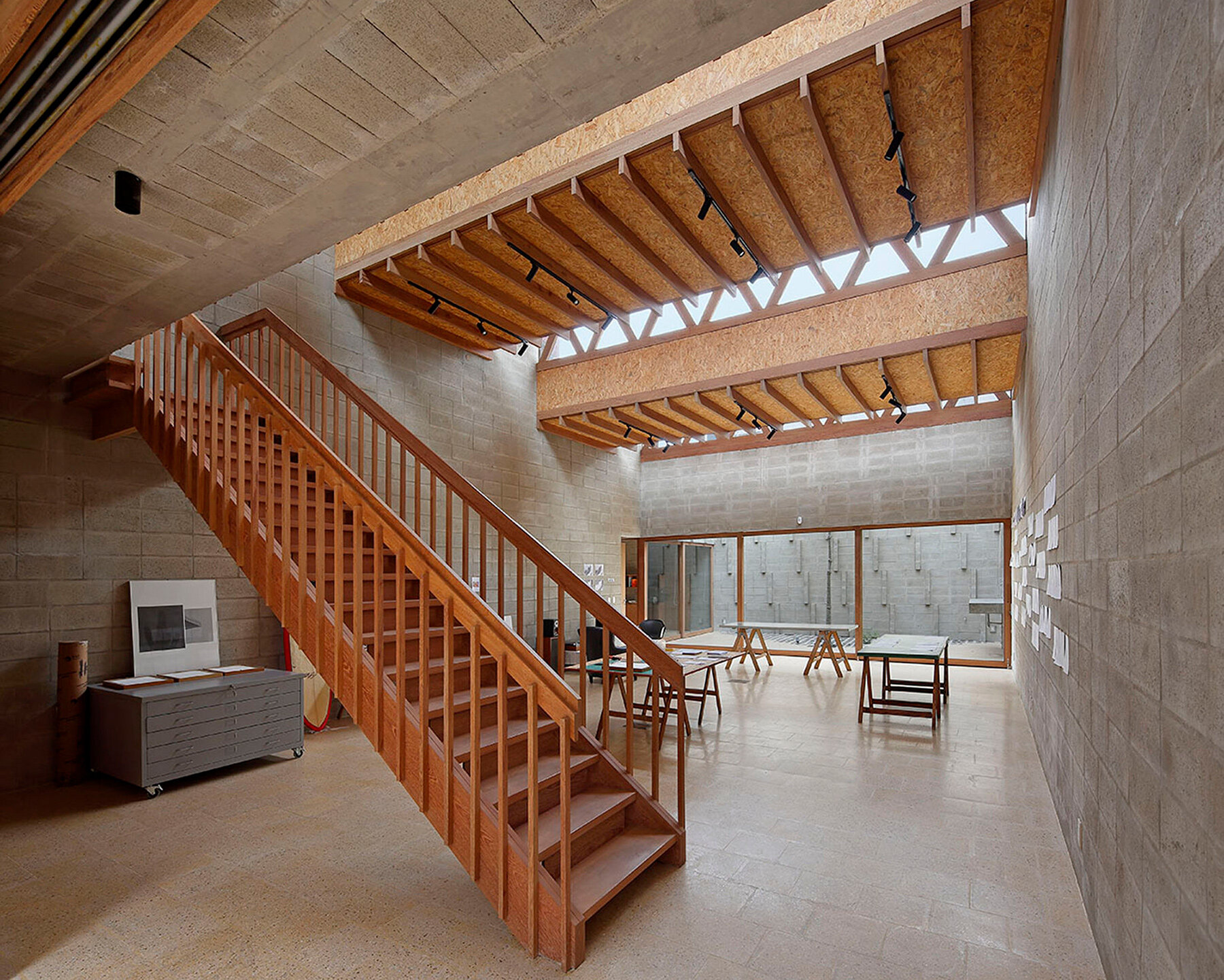 roman-bauer-studio-workshop-photographers-peru-designboom-08a