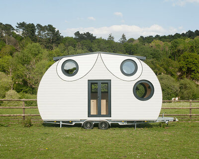 round-eyed tiny binocles homes bring compact living on wheels