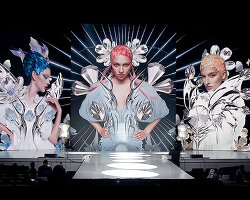 organic motion graphics and futuristic typography compose dany vo's aveda congress runway