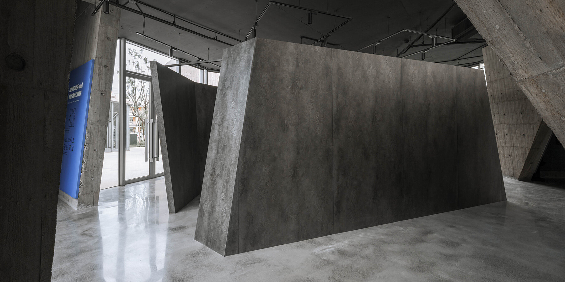 stonehenge-lodge-real-estate-sales-center-zhubei-taiwan-designboom-1800-3