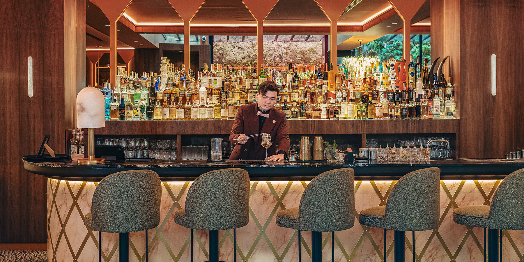 vibrant-fabrics-frivole-restaurant-interiors-maison-malapert-paris-fashion-district-designboom-1800-2
