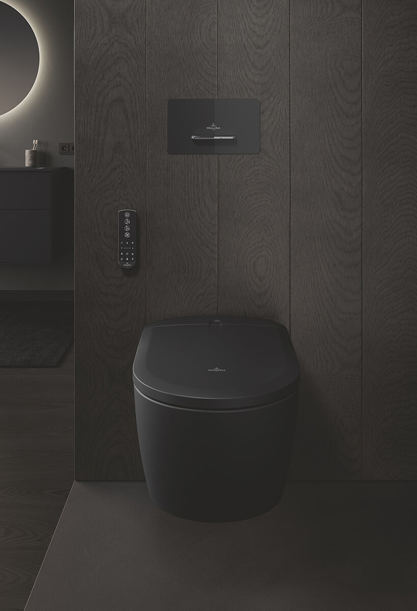 Villeroy & Boch disuelve el borde del baño con series negras puras