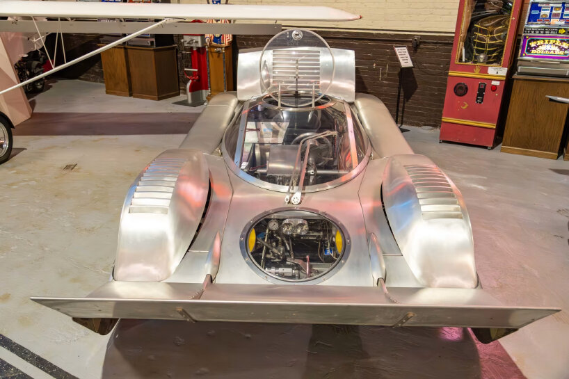 Anfibio COCHE SEA LEON