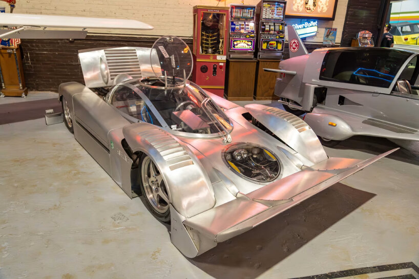 Anfibio COCHE SEA LEON