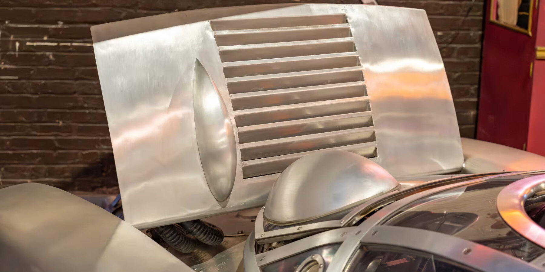world's-fastest-amphibious-car-sea-lion-prototype-retractable-side-pods-mecum-auctions-designboom-ban