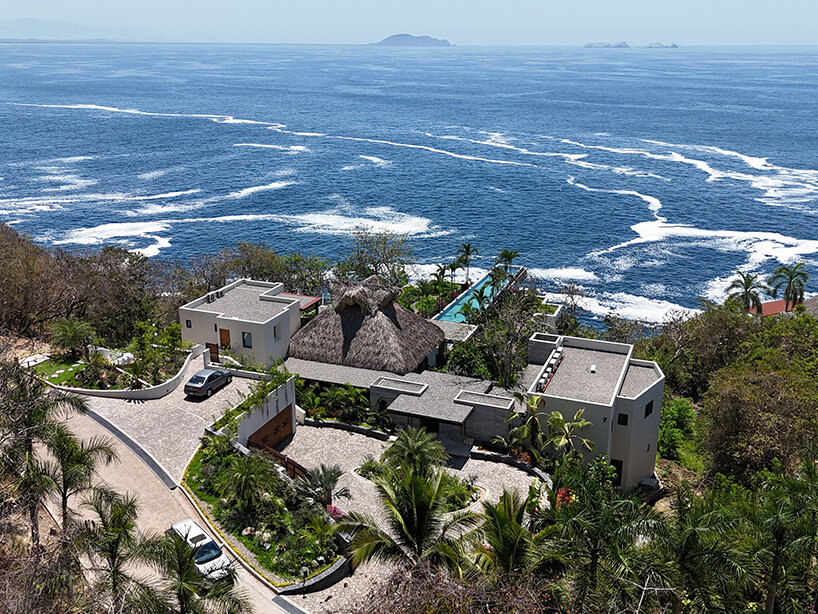 Cielo de la piscina de la casa de Zozaya