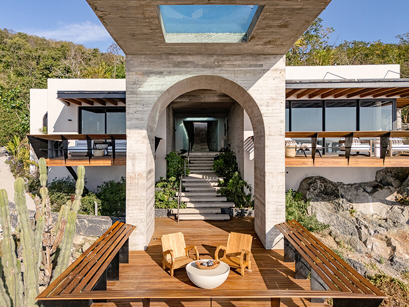 Cielo de la piscina de la casa de Zozaya