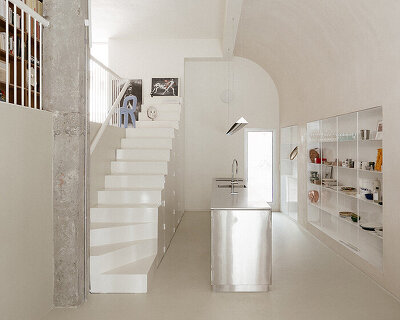 BURR completes minimalist, vaulted 'benito' renovation in madrid