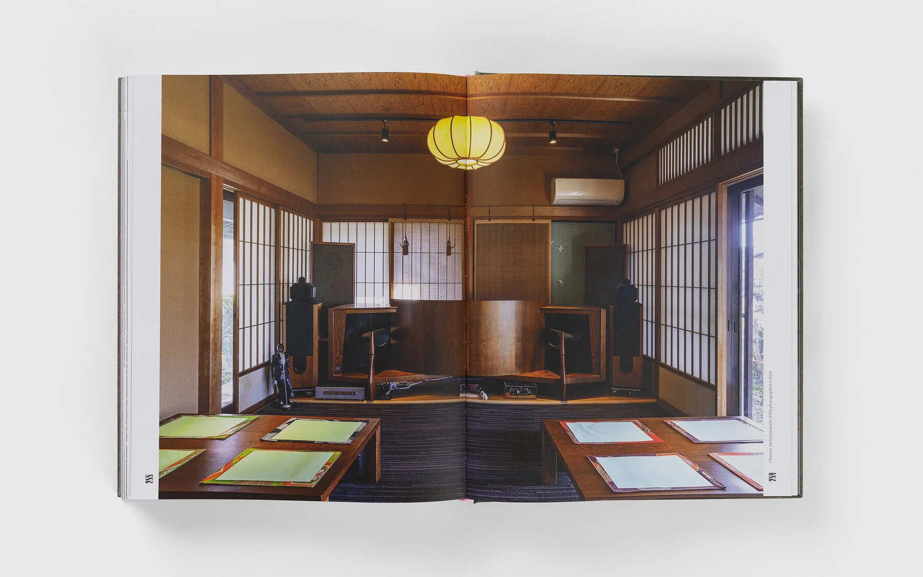 ERG-media-jazz-kissa-book-designboom-06a