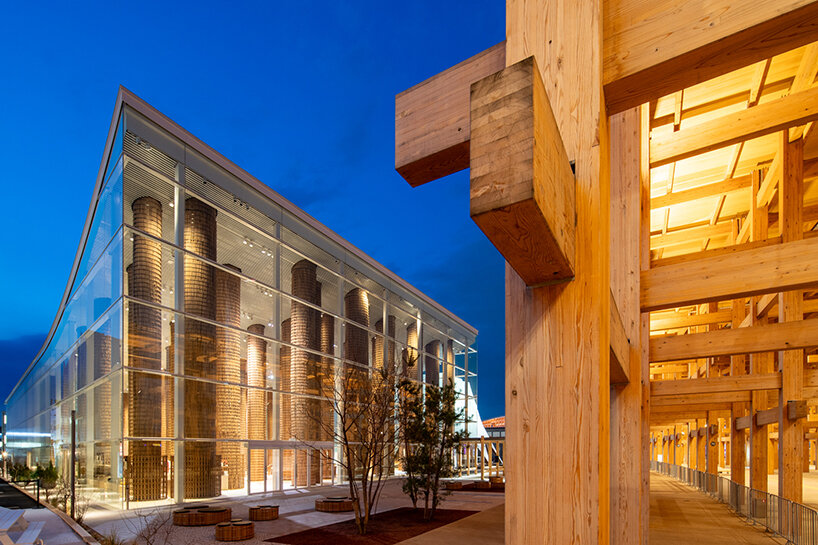 UAE pavilion at expo 2025 osaka soars 16 meters high with 90 palm-made columns
