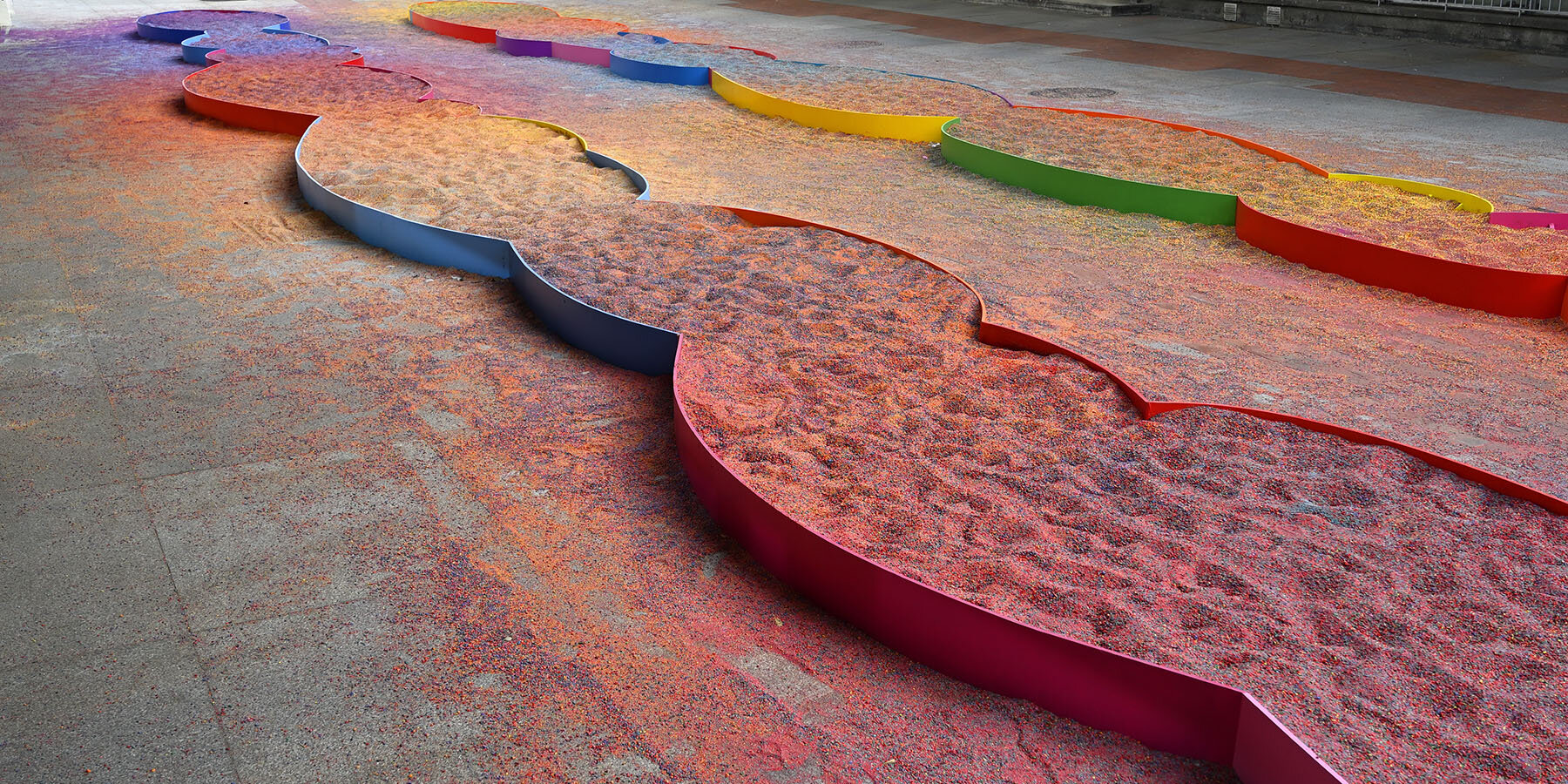 adam-kalinowski-color-path-public-art-installation-poznan-poland-designboom-1800-3