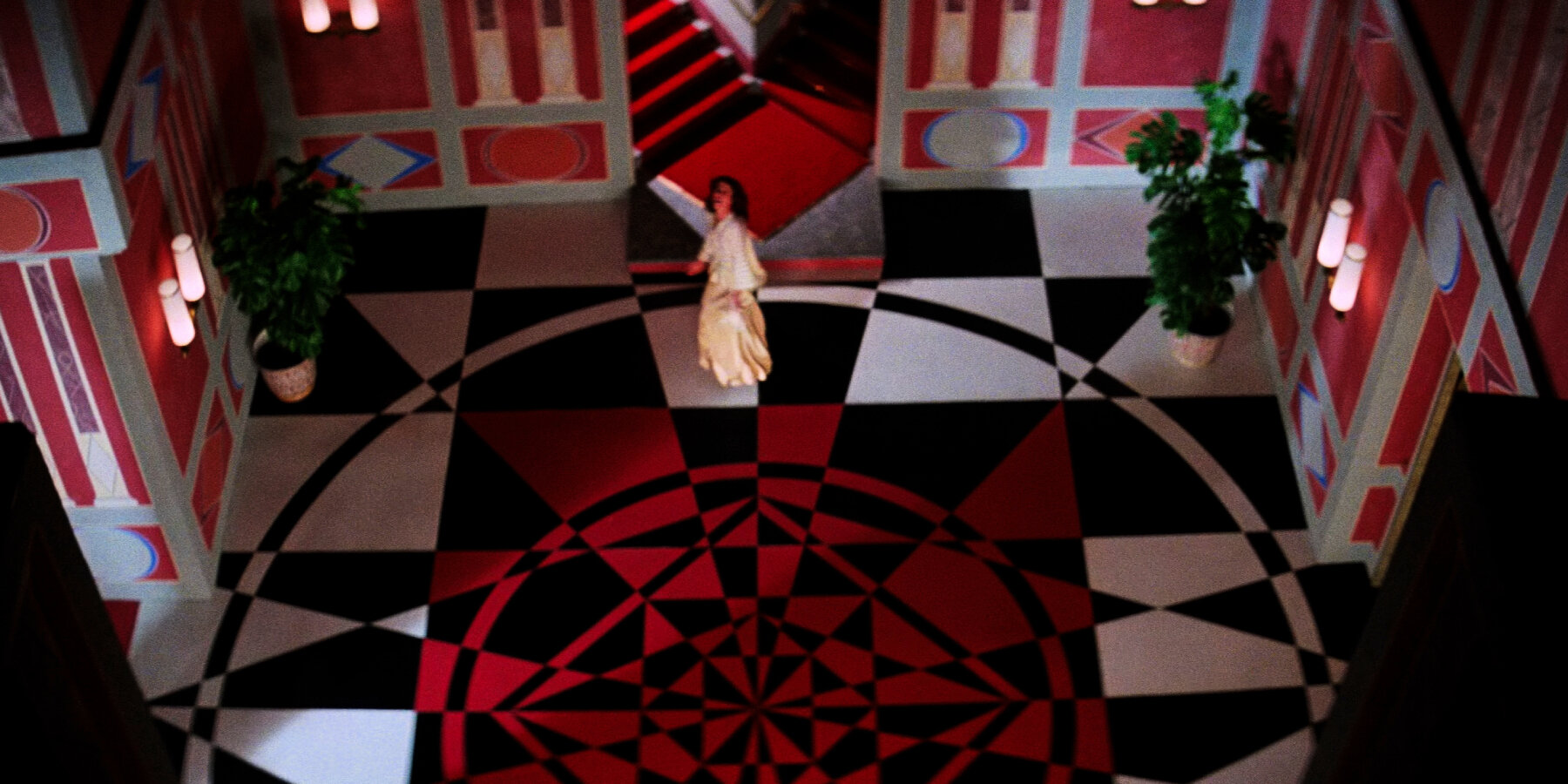 architecture-fear-iconic-horror-movie-sets-halloween-designboom-ban2