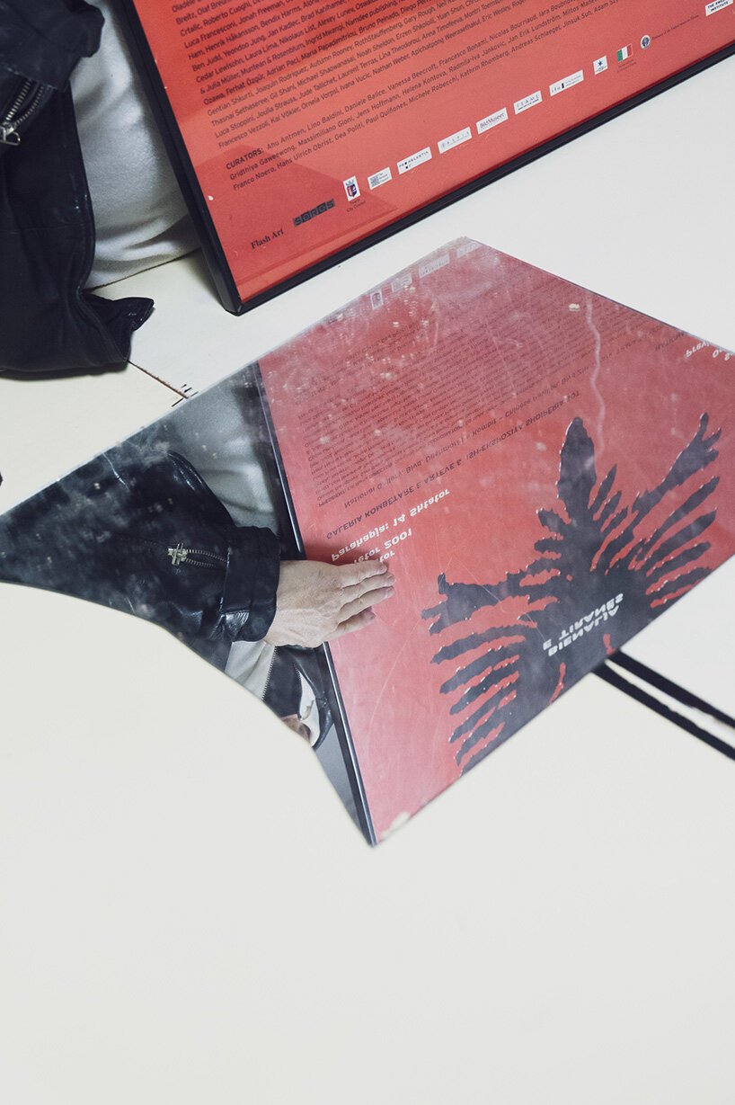 Estafa de arte que engañó a todos: Manfredi Lucibello revela la estafa de la Bienal de Tirana