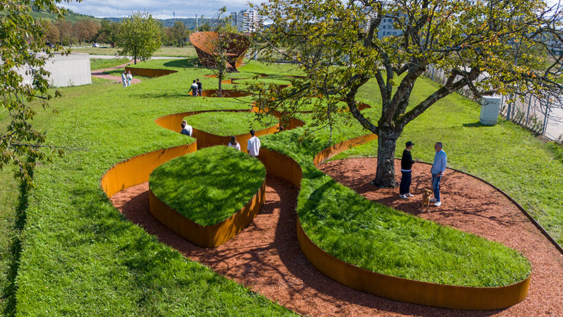 El proyecto final de Balkrishna Doshi toma la forma de una estructura de acero en espiral en el campus de Vitra en Alemania.