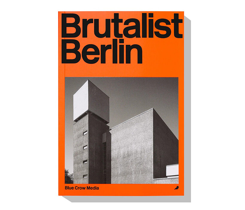 cuervo azul brutalista de Berlín