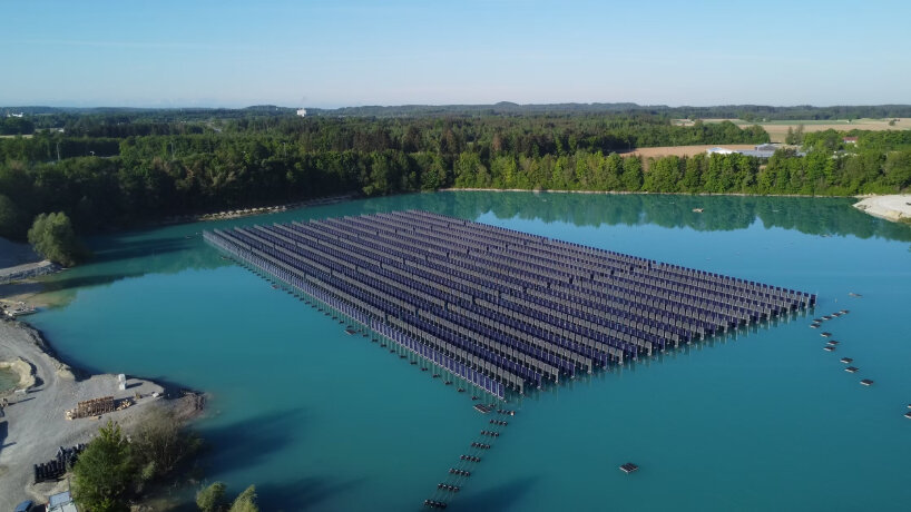paneles solares verticales flotantes