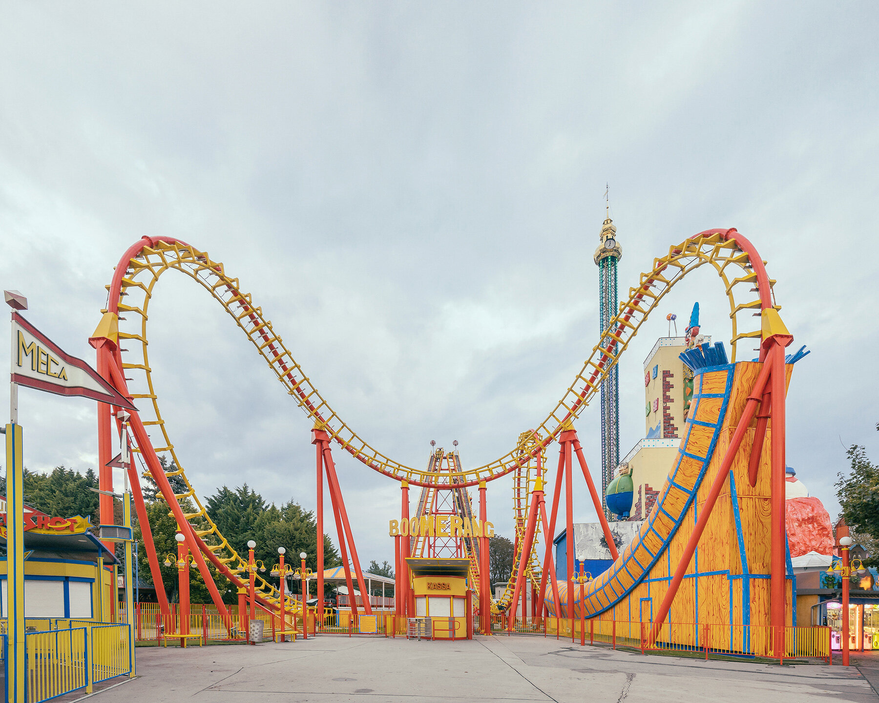 franck-bohbot-vienna-historic-amusement-park-gallery-sculptural-forms-designboom-large02