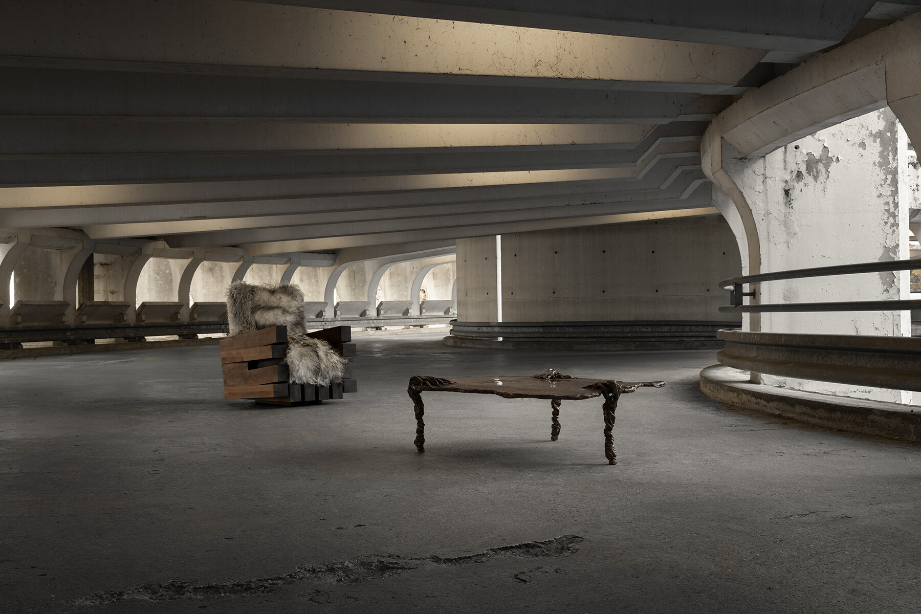 galerie-philia-two-brutalist-landmarks-grand-paris-10th-anniversary-show-ricardo-bofill-jacques-kalisz-designboom-large02