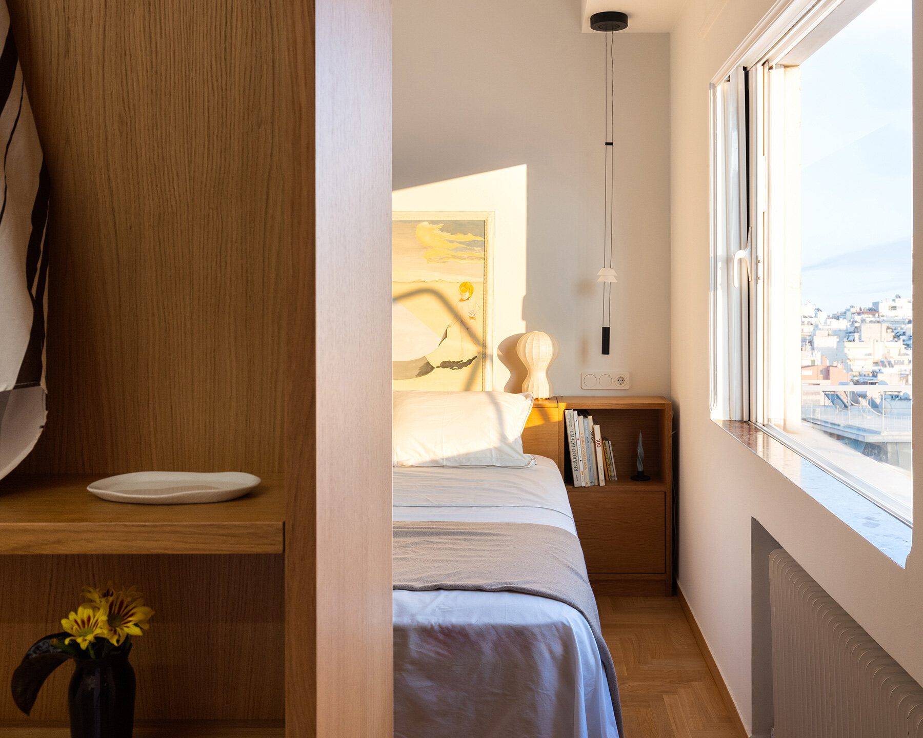 glass-blocks-marble-surfaces-renovation-1960s-athens-penthouse-designboom-large03