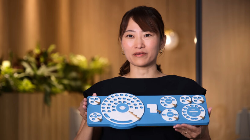 Google Japan Rotating Teléfono