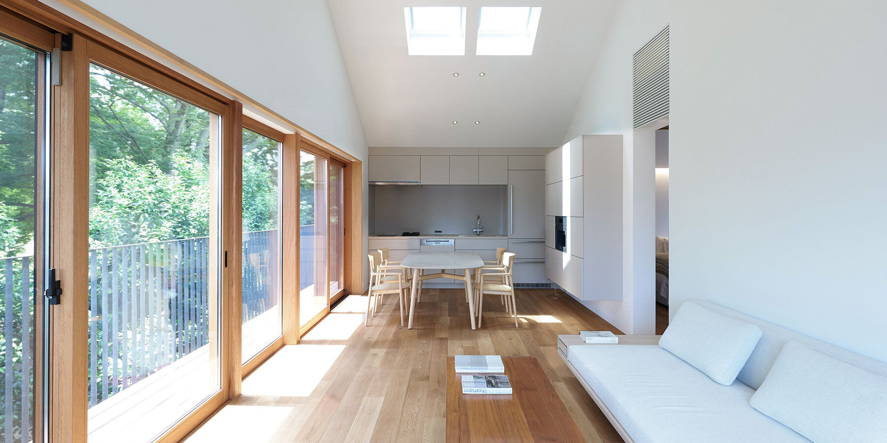 house-zenpukuji-park-kias-circular-window-designboom-1800-2
