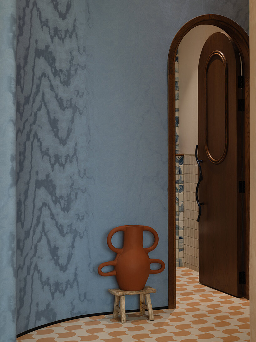 IDST pairs memphis playfulness with mediterranean ease in wave restaurant, dubai