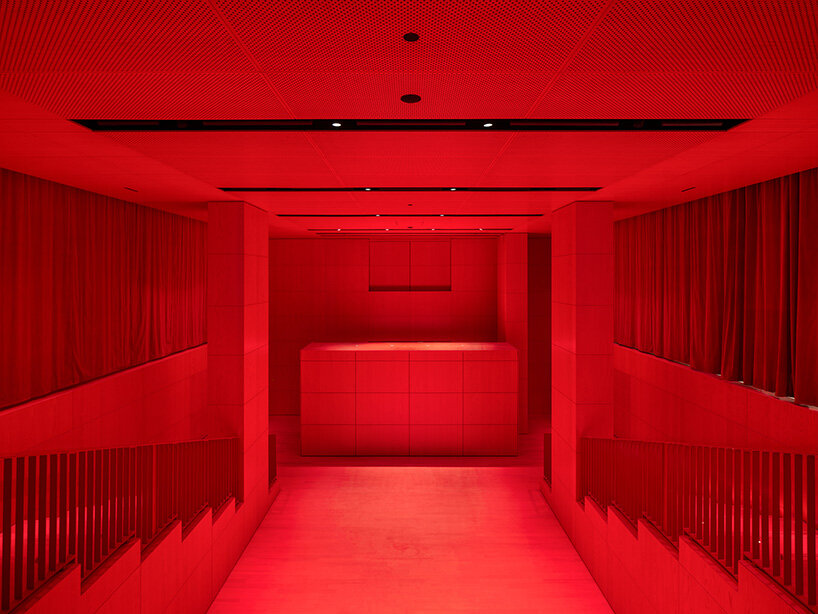 La Fundación Cartier de Jean Nouvel reabre en París con una exposición diseñada por formafantasma